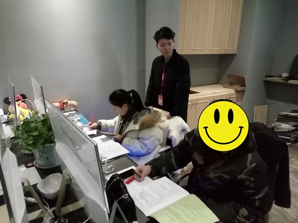 【博進(jìn)裝飾】恭祝金地滟瀾山周總開工大吉！喜簽泉山湖陳女士、龍灣李女士愛居